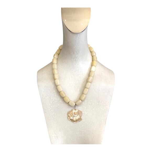 Handmade Slightly Irregular Beaded Carved Rose Pendant Chic Necklace Taupe Ivory - Picture 1 of 9